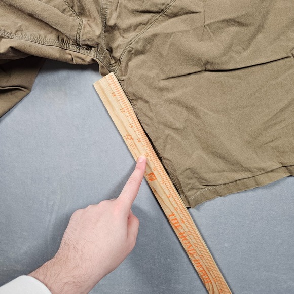 Kuhl Shorts Mens 42 Brown Zip Pockets Lightweight Outdoor Hiking Camping Utility - Picture 8 of 12